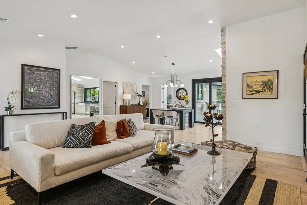 Northwood Estates Showplace w/pool