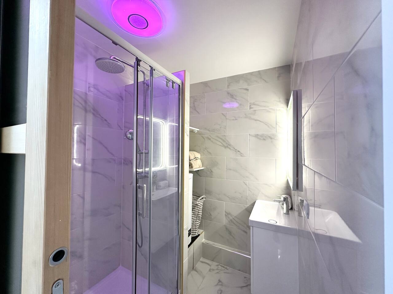 [L2] Vue sur le lac | Disneyland & Paris | Private Parking