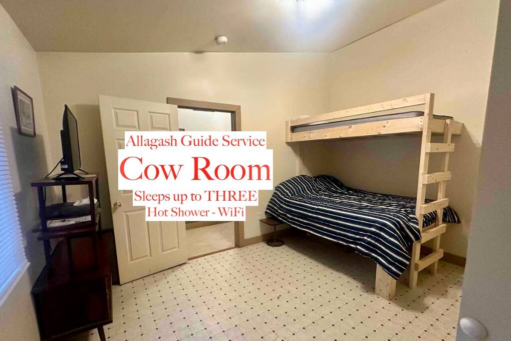 AGS - "Cow" Bed & Bath