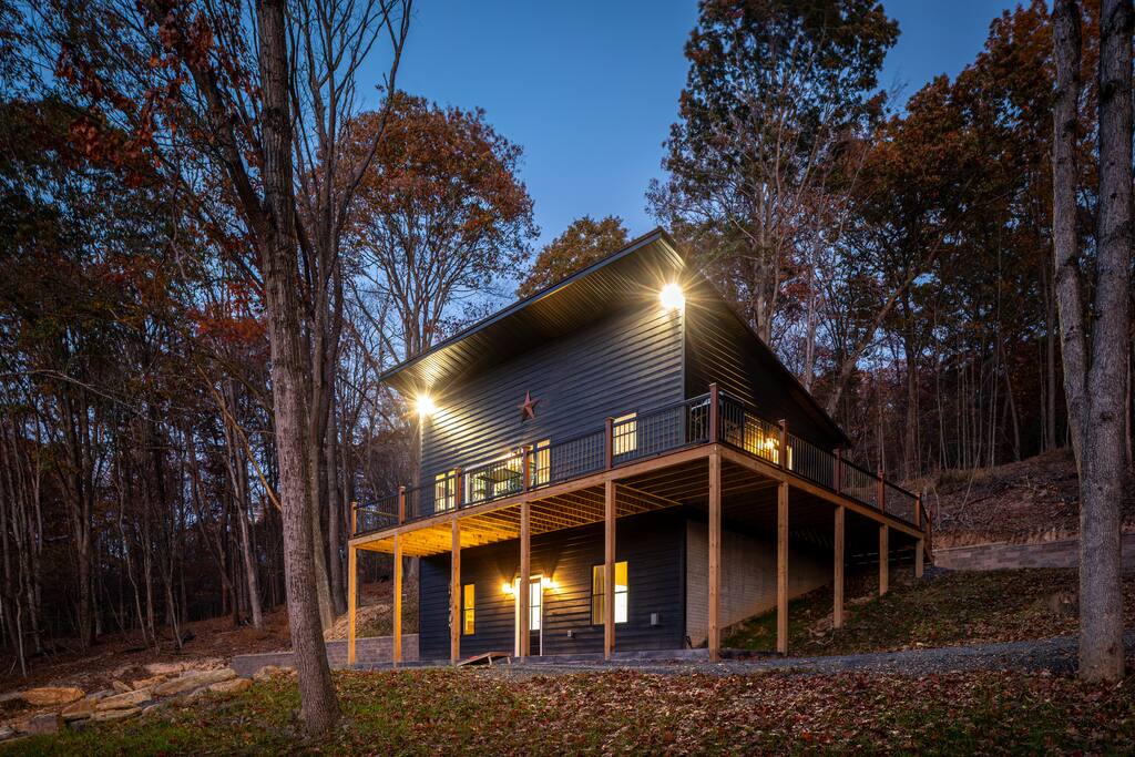 Modern Cabin | Lost City | Stargazing + EV Charger