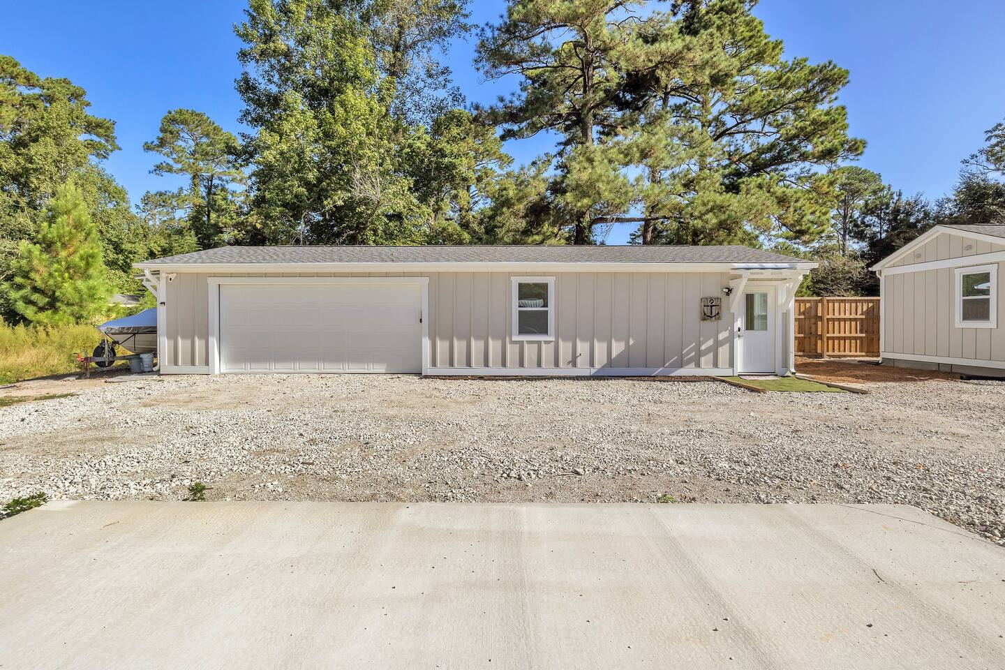 ~New~ Midtown Hub B | Oleander - Beach - Hospitals