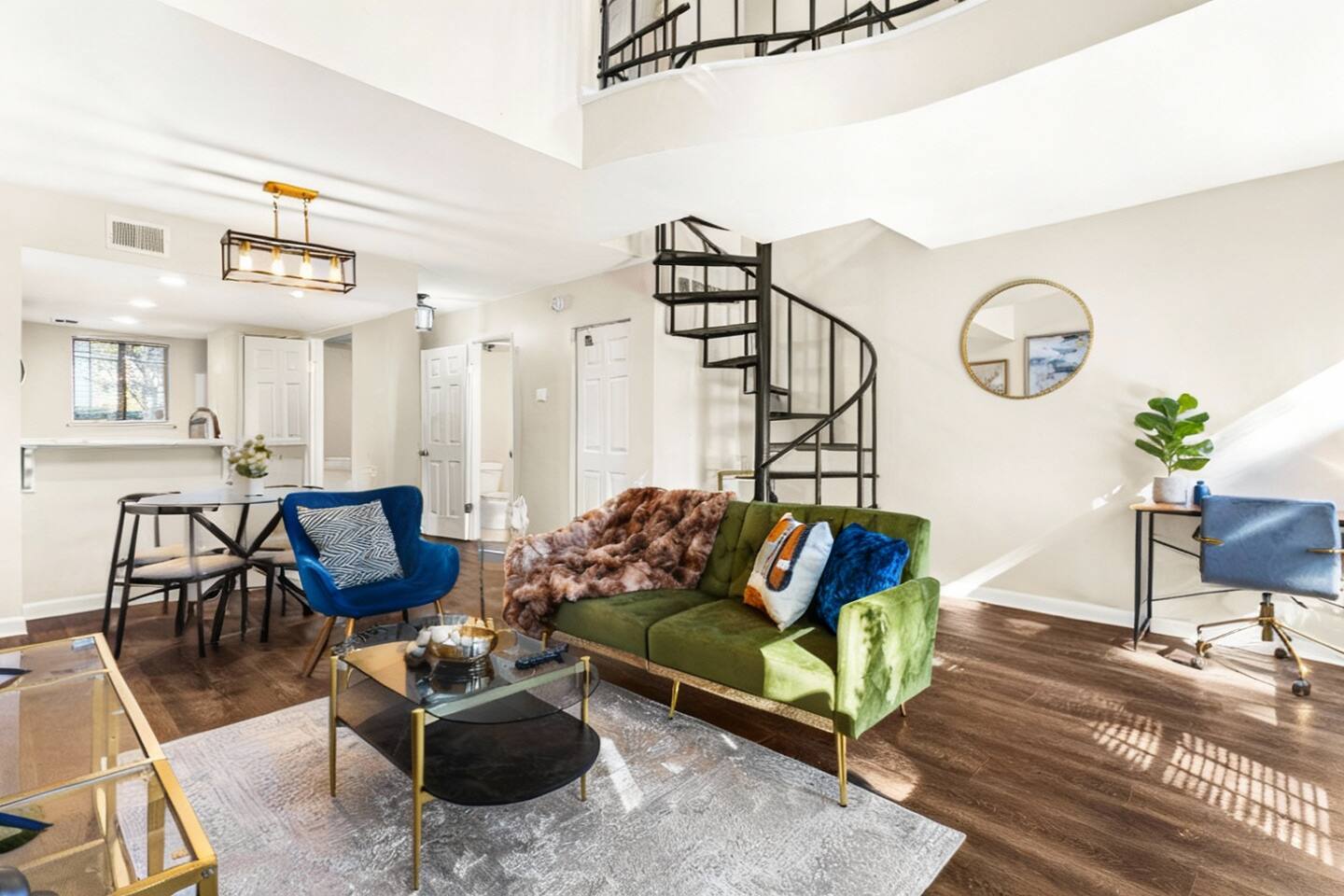 The Loft Line - Luxe 1BR Loft + Office | Long Term Extended Stay