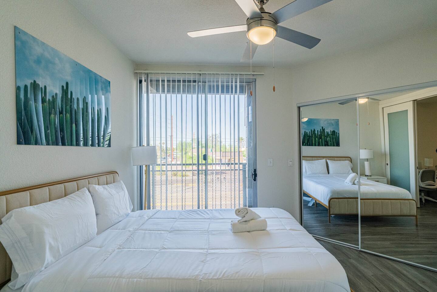 Stylish Studio | Pool, Gym + Free Parking