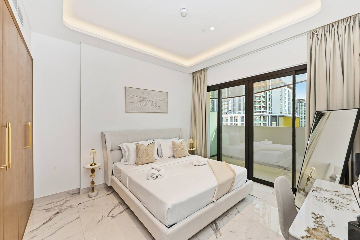 Azure 1BR | 10min to Burj, DXB and 15min to Marina
