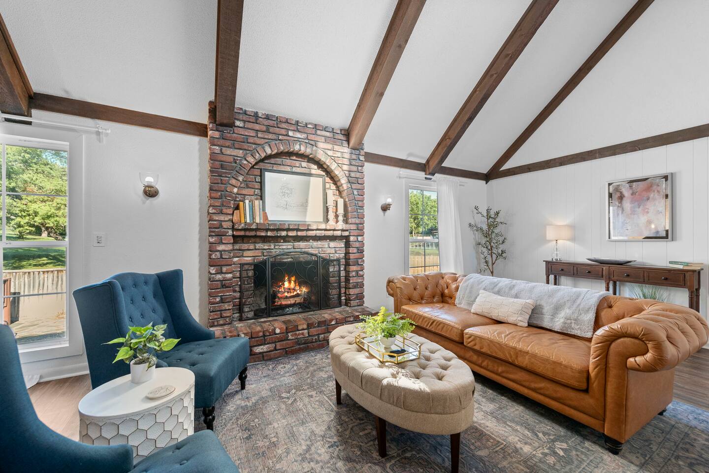 Luxury Tudor 14-Sleeper w/ Hot Tub Near Soccer Fun