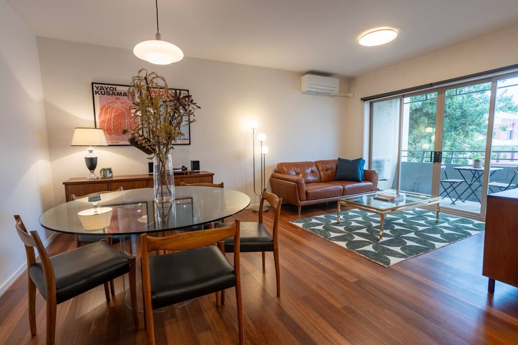 North Melbourne Nook by Ready Set Stay