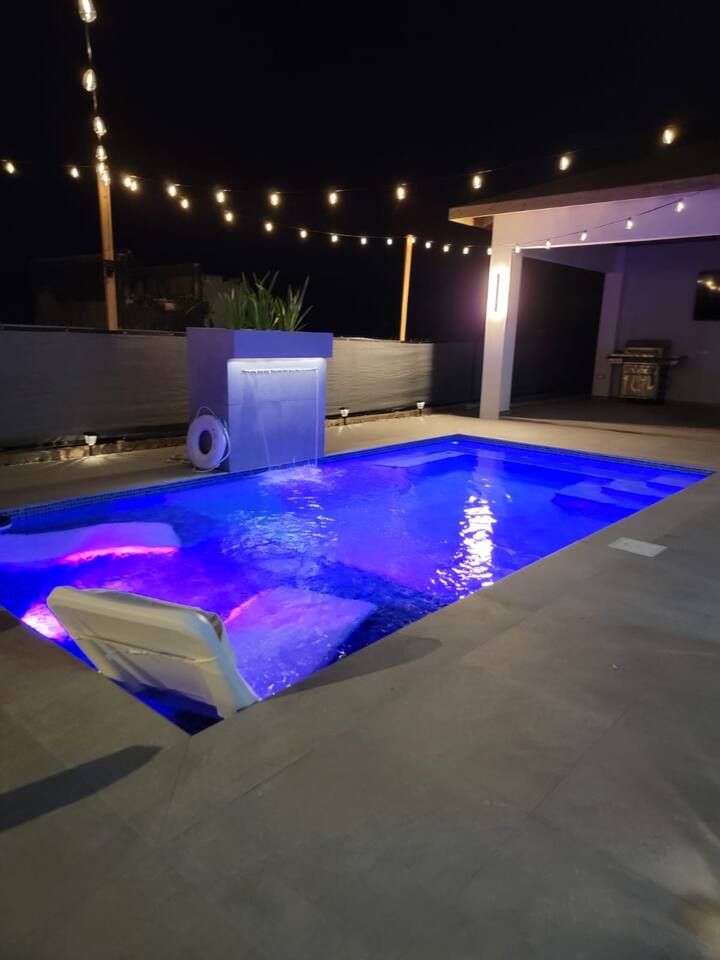 Steps to Playa Santa Pool Table BBQ & Now w Pool