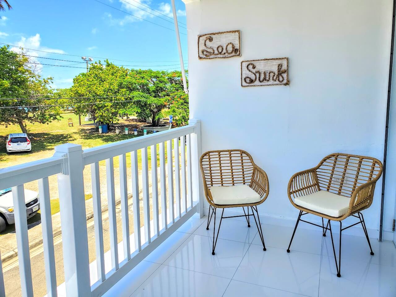 Beach Front Group House A/C Solar Backup