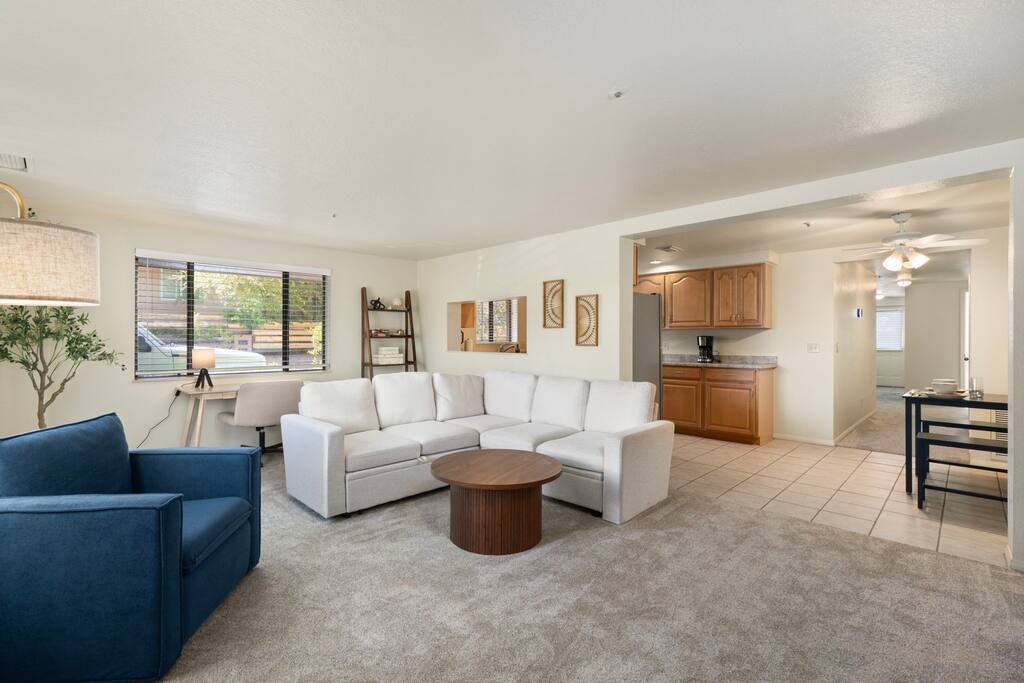 Desert Dream Escape – Spacious 2BR Getaway