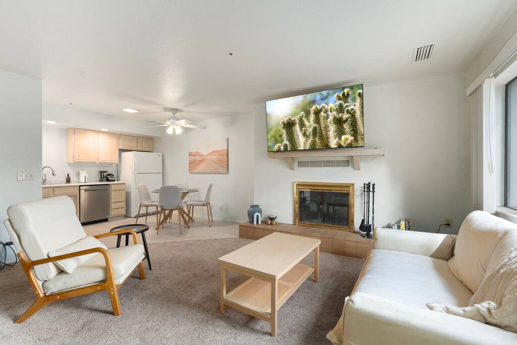 Blissful Sedona Sanctuary – 1BR Uptown Stay
