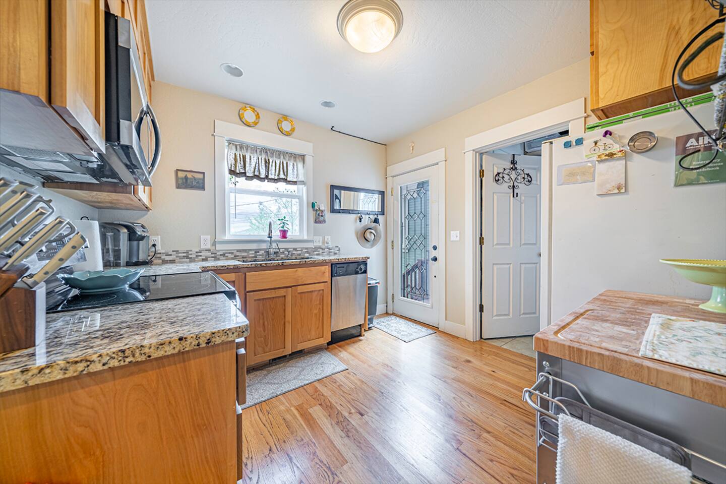 Hideaway at 2nd Street Cottages