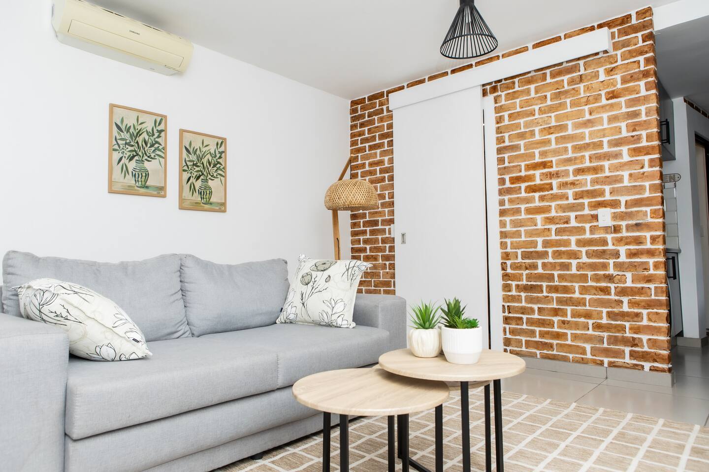 NDA ModernStays | Walk to Grove & Lady Pohamba