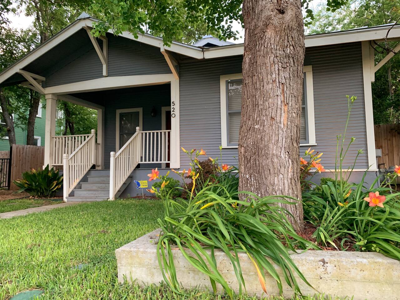 Cottage+Bonus Casita+Putting Green in heart of SA!