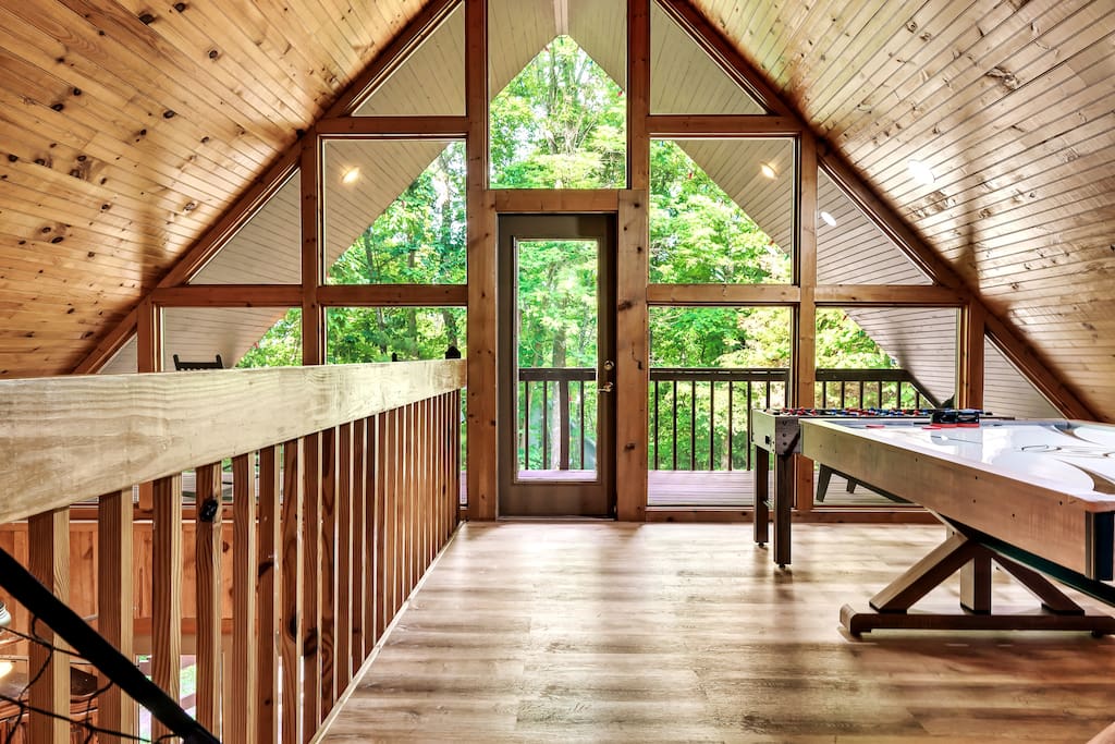 🍂 Next Door to Dollywood 🤯 👙 Hot Tub 👑 King Beds💥 Perfect Pigeon Forge Location 😍