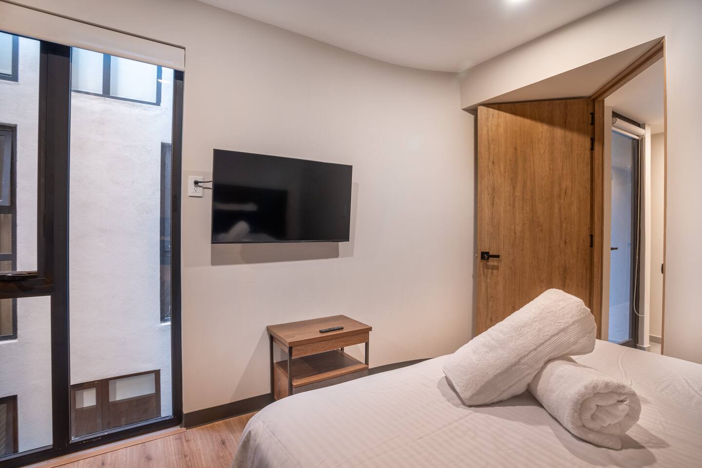 Perfect location, 5 guests, gym, parking - foto 2