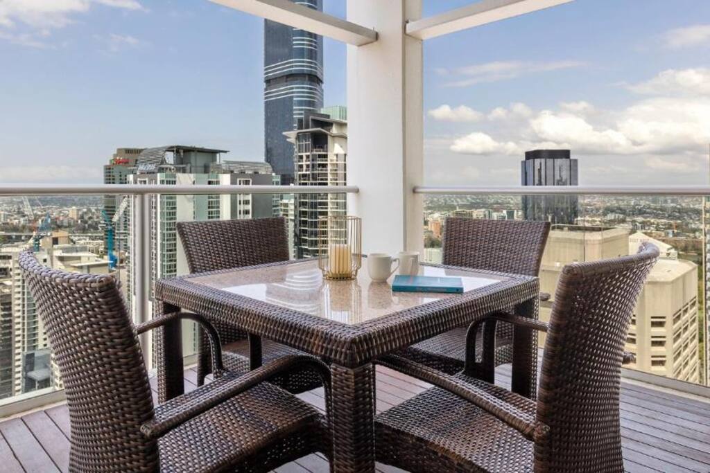 Oaks Brisbane Casino Tower Suites