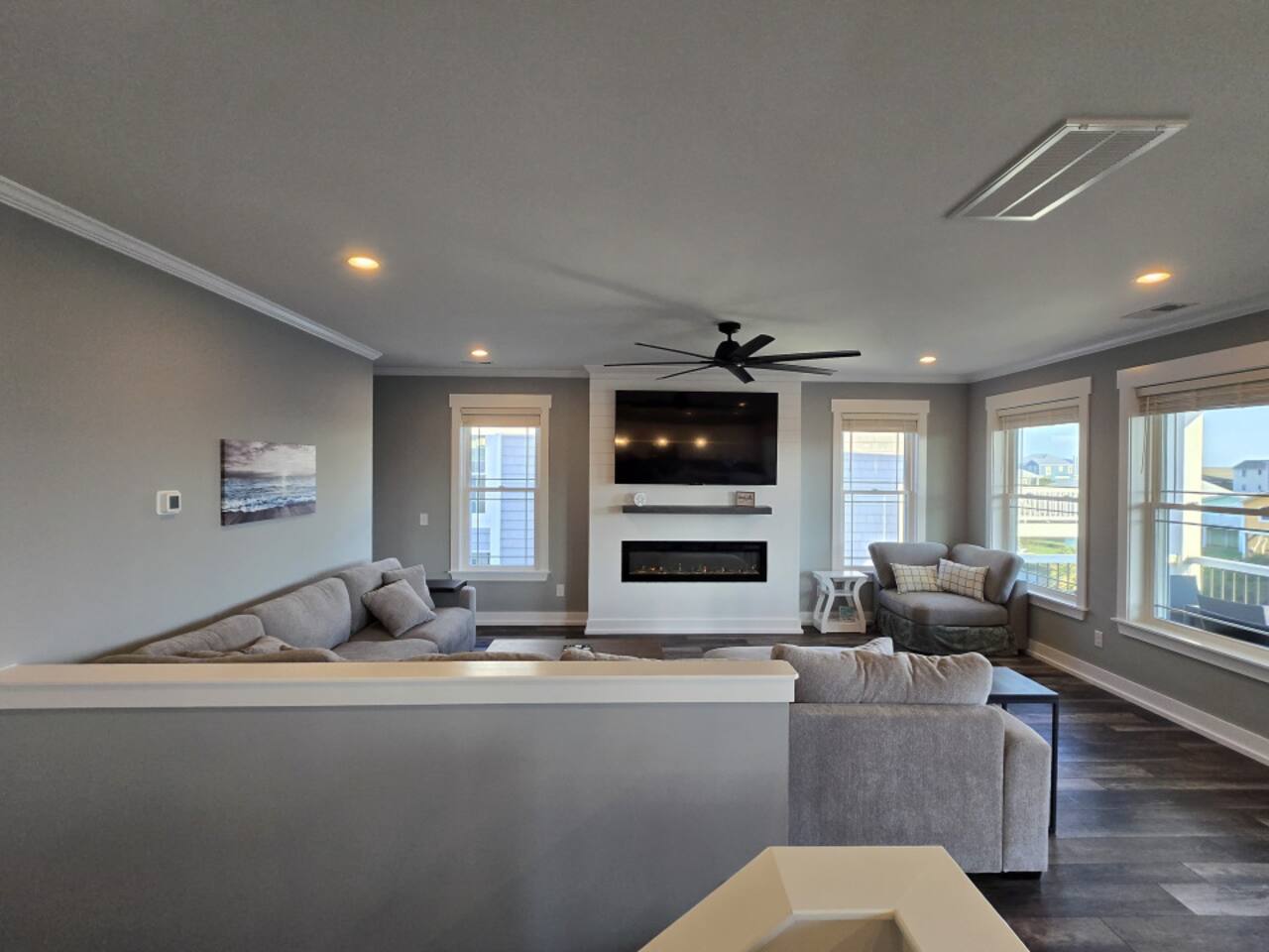 Beachwalk Haven Sleeps 14 & Parking for 8