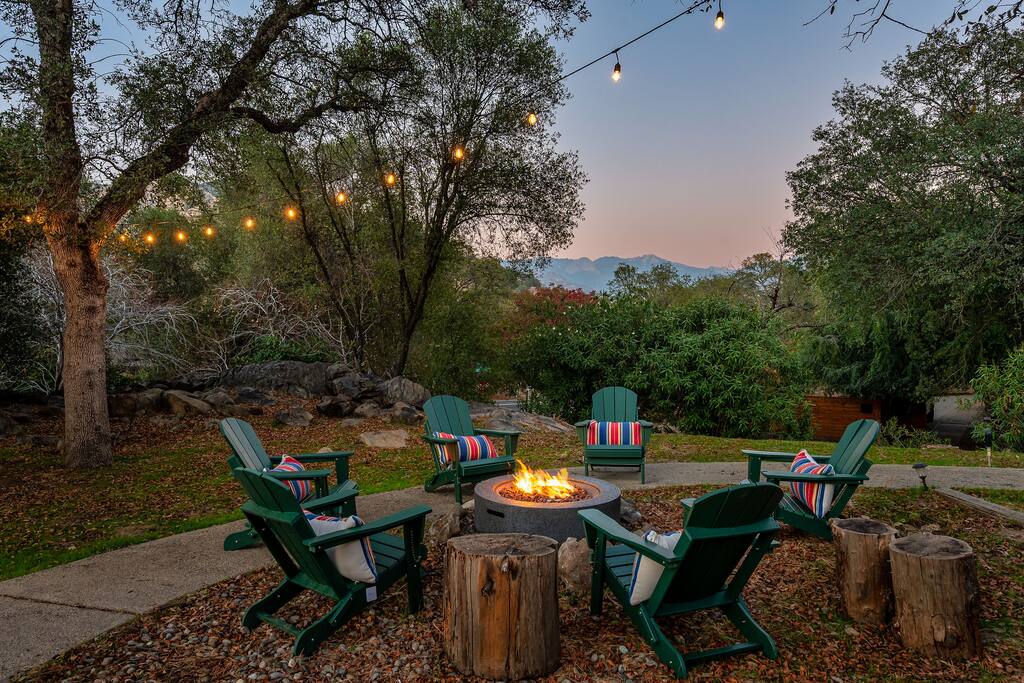 Sierra Haus | 4mi to Sequoia + Hot Tub + Game Room