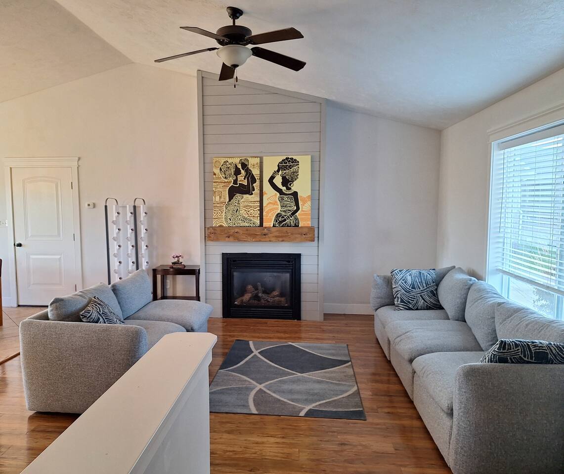 Cozy Family Getaway Near Snake River & Downtown