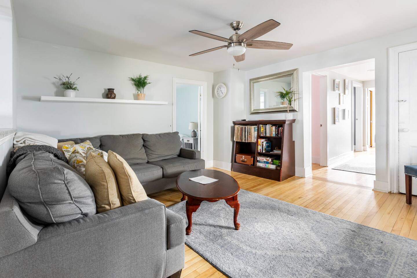 Downtown Retreat • Perfect for Families or Groups!