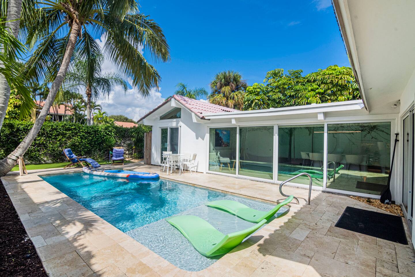 Private pool home, gated Jupiter beach community