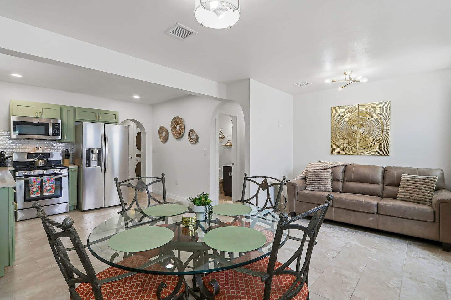 Casa Paz | 2 BED Modern Central Home