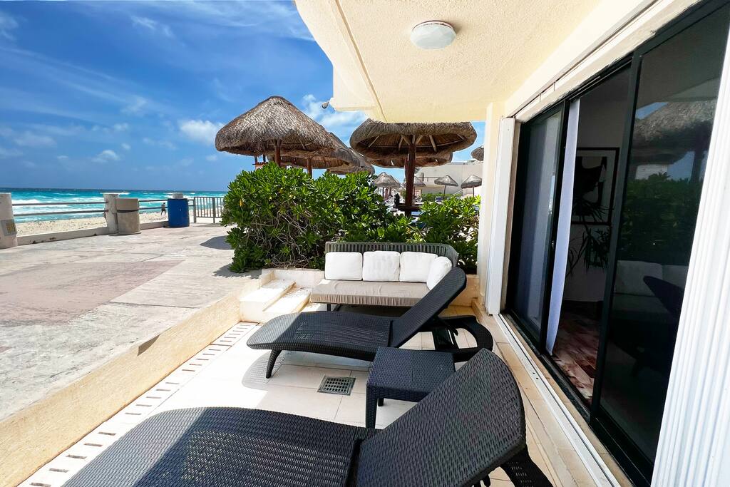 TOP/3BR/First Line Ocean Front Villa/2 Terrace/HZ