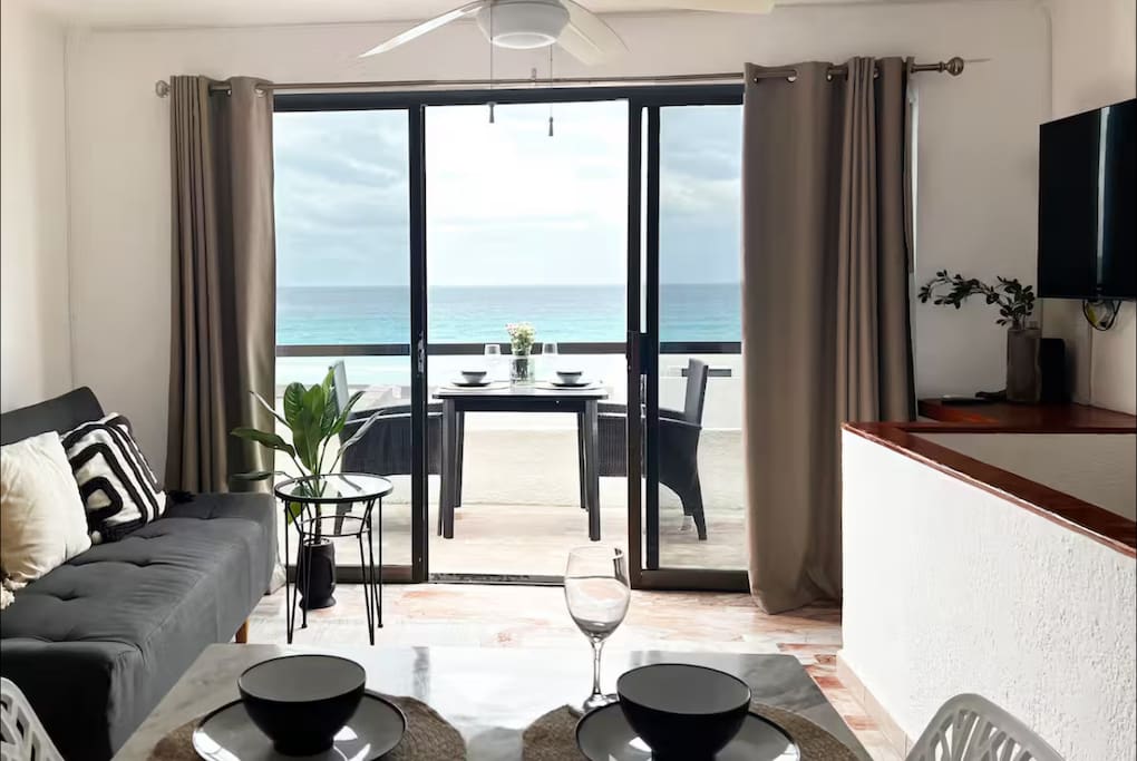 TOP/2BR/Villa de dos pisos/Playa Privada/Balcón/ZH