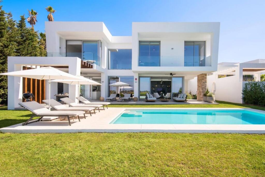 Chic Villa on the Mediterranean