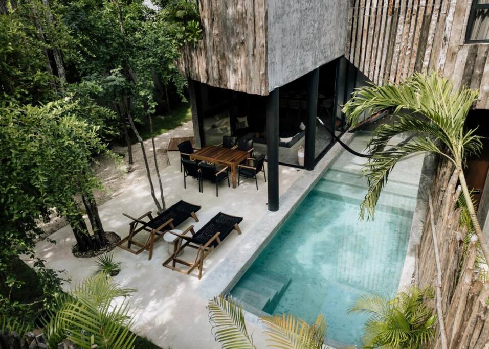 Award-Winning Mayan Villa, Pool