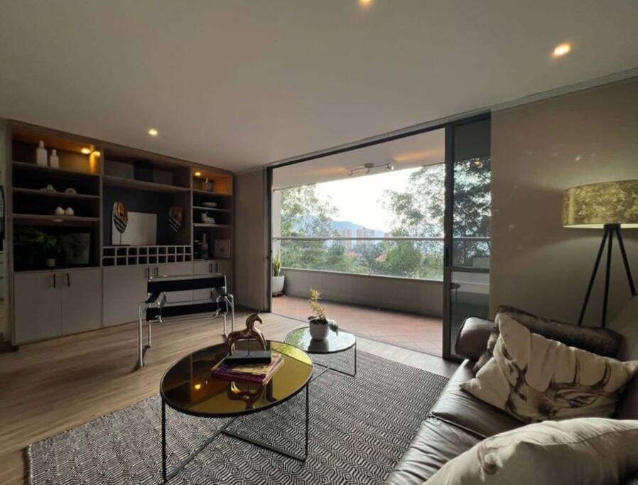 Modern 2BD Luxury in El Poblado by Sonno Homes