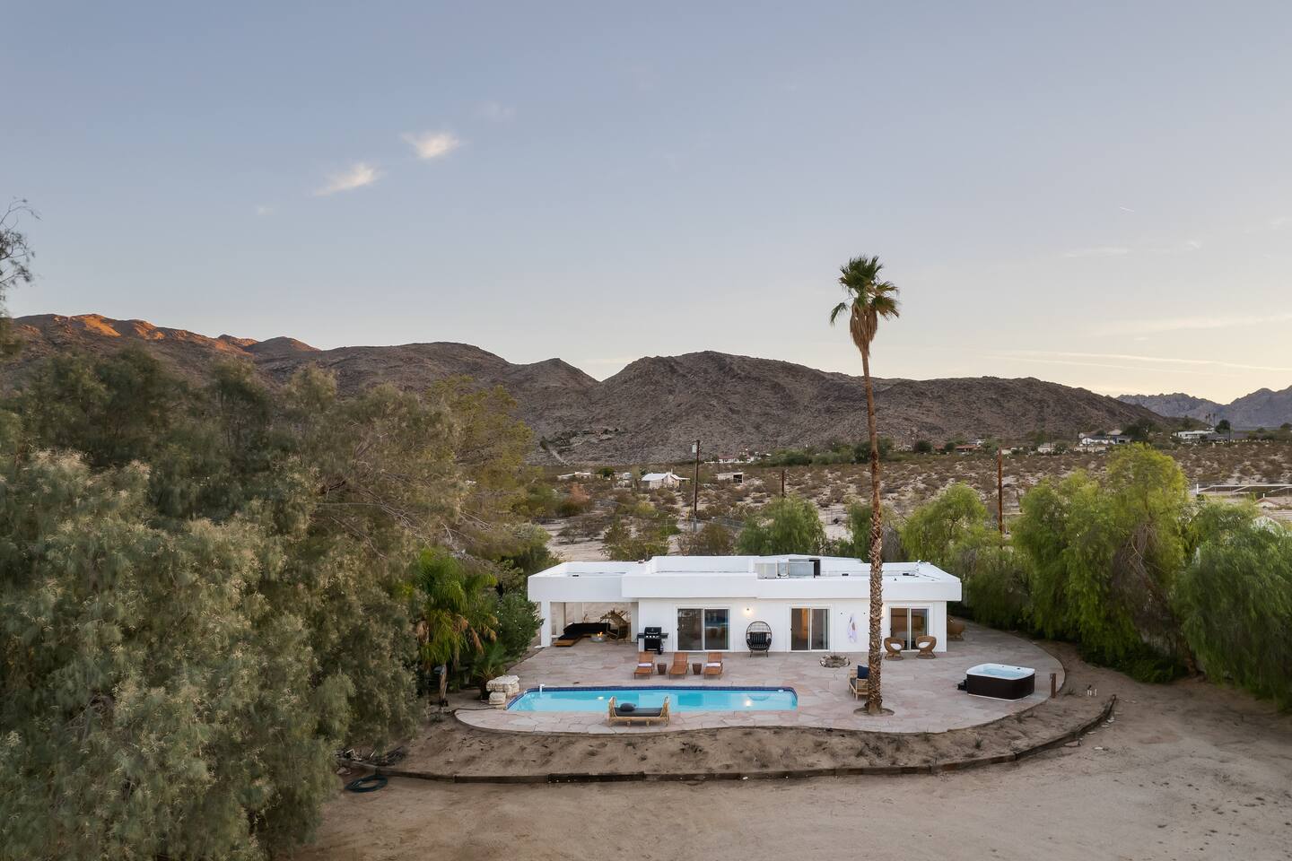 Palms Pool House: 360 view, pool+spa, on 2.5 acres
