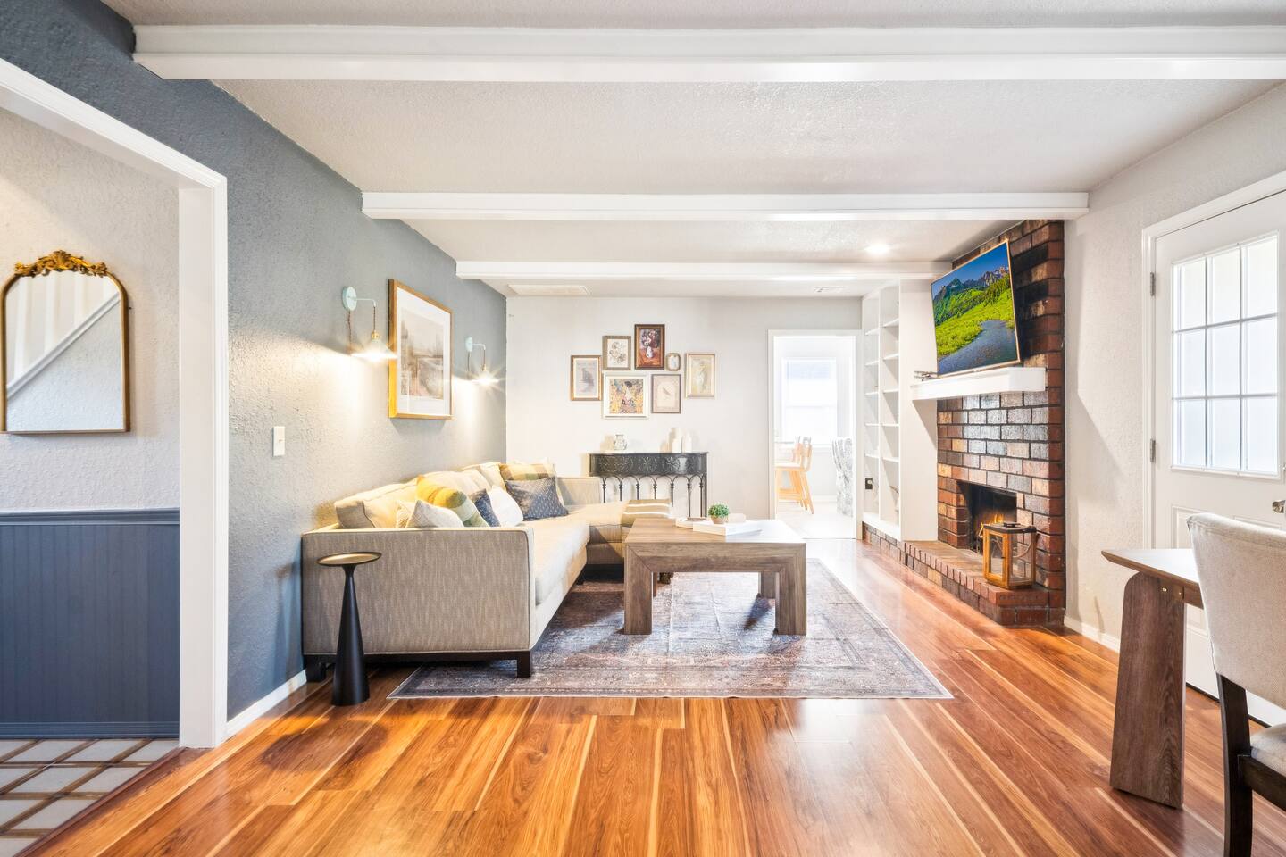 Cottage Charm~Sleep 10~Pool Table~FirePit~Playroom