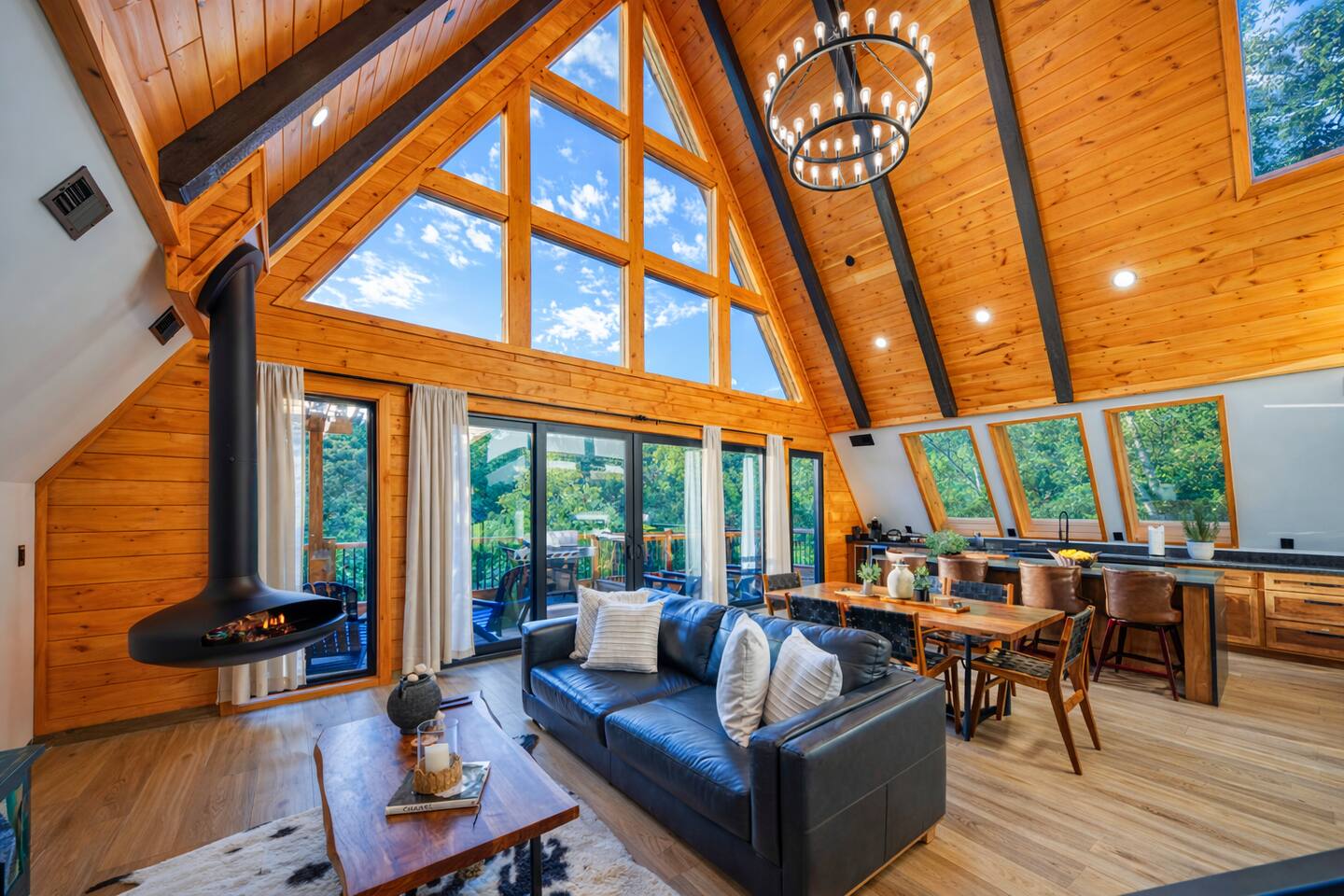 New Modern A-Frame with Hot Tub, Fire Pit & Resort Pool Near Dollywood, Pigeon Forge & the Smokies