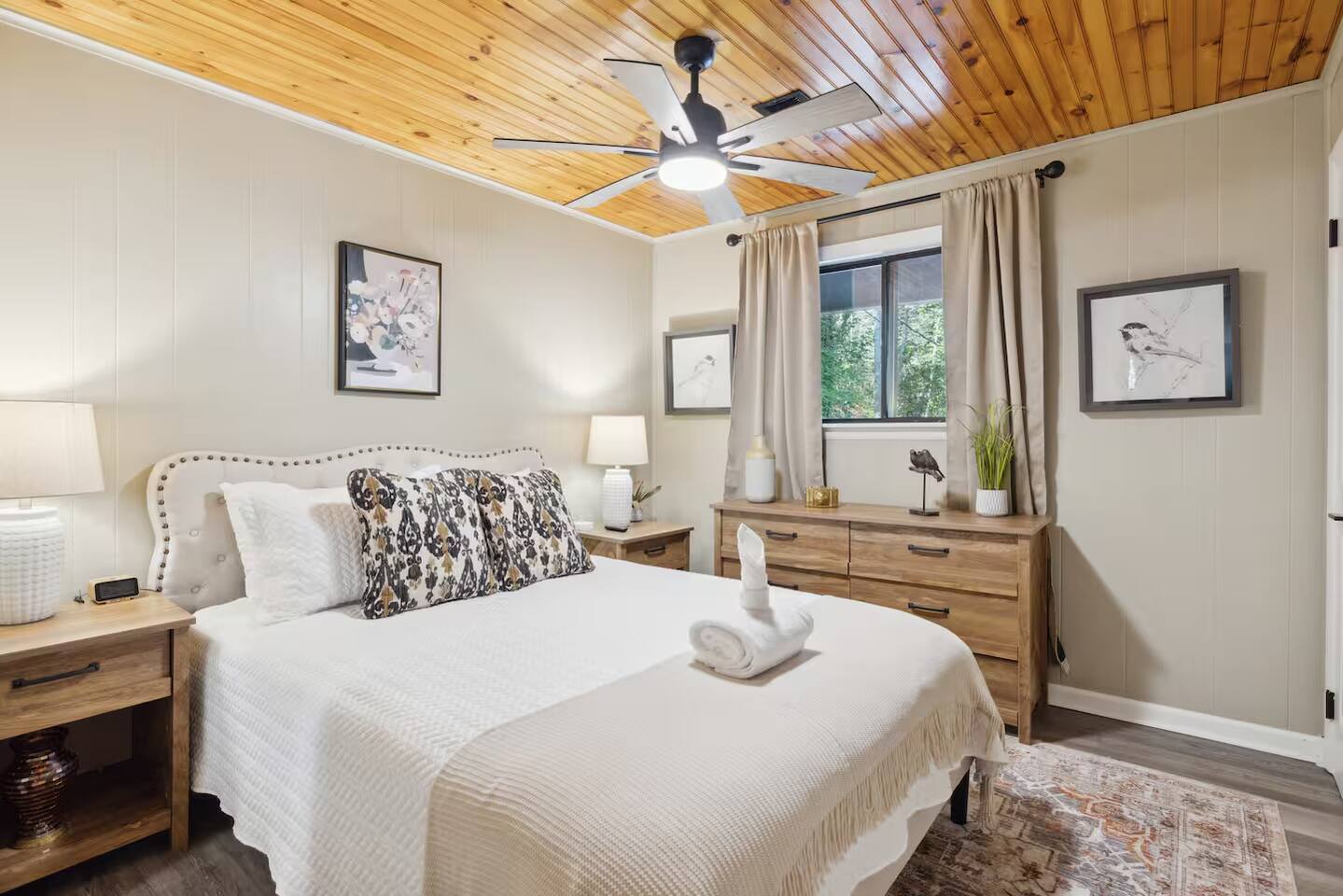 Smoky View Cabin – Upper Private Room B