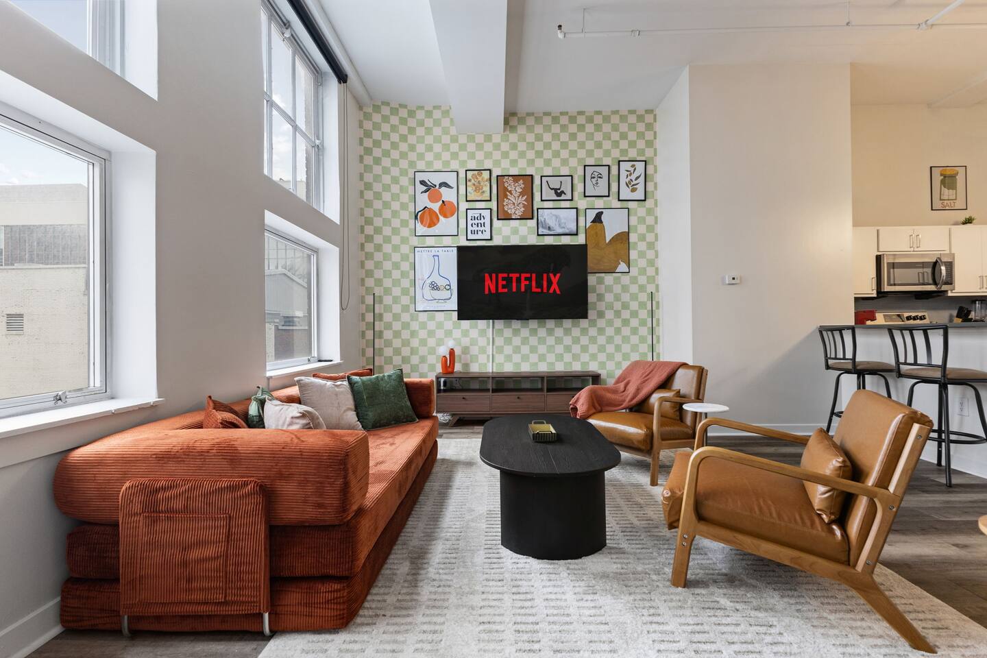 Indy Urban Getaway| Convention Ctr + Skywalk + Gym