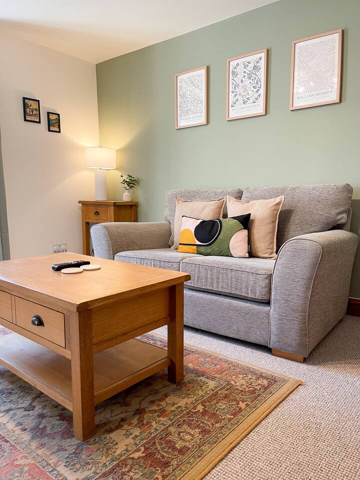 Hadrians Retreat, Cosy 1 Bed Flat - M6 Jct45 / A75