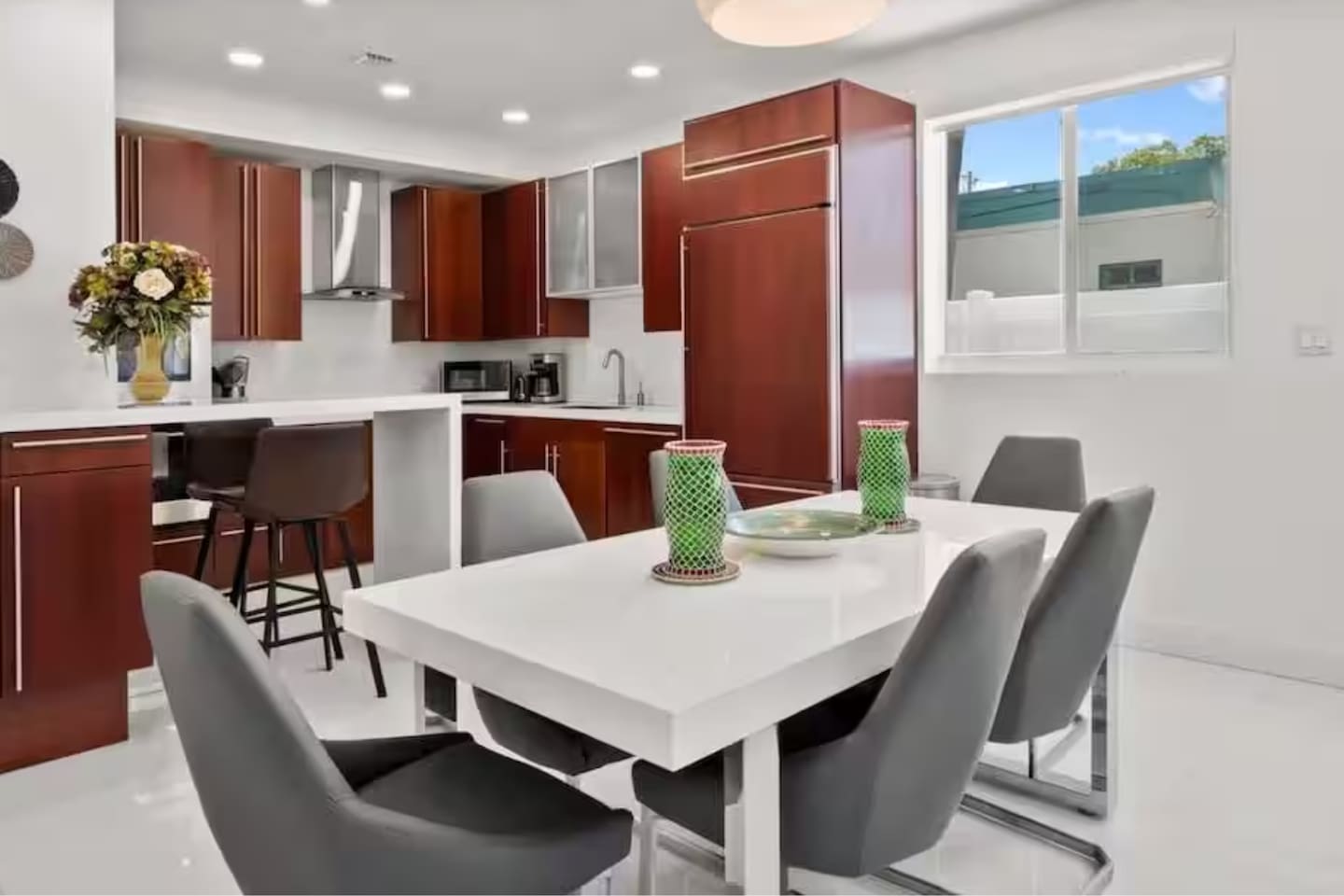Driftwood Hideaway (3 Bedroom)