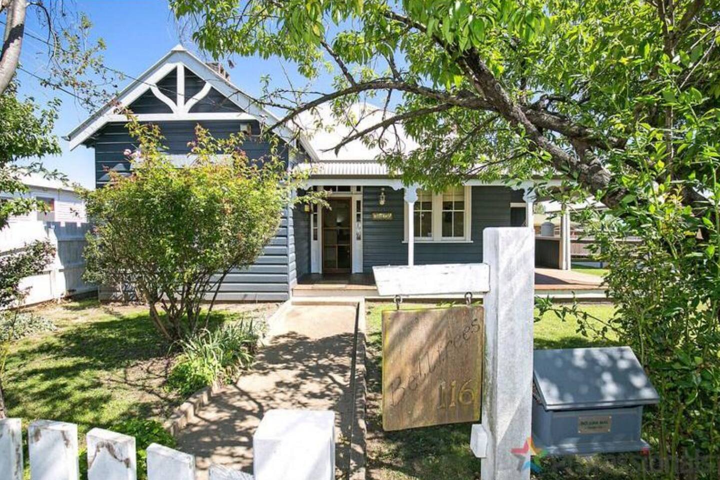 Belltrees - Central, Cosy and Convenient #