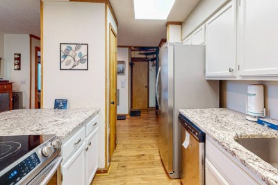 VIEWS! 3BR Condo on Sugar Mt at 4500ft -Glass Wall photo 4