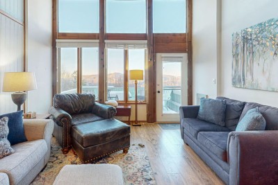 VIEWS! 3BR Condo on Sugar Mt at 4500ft -Glass Wall photo 3