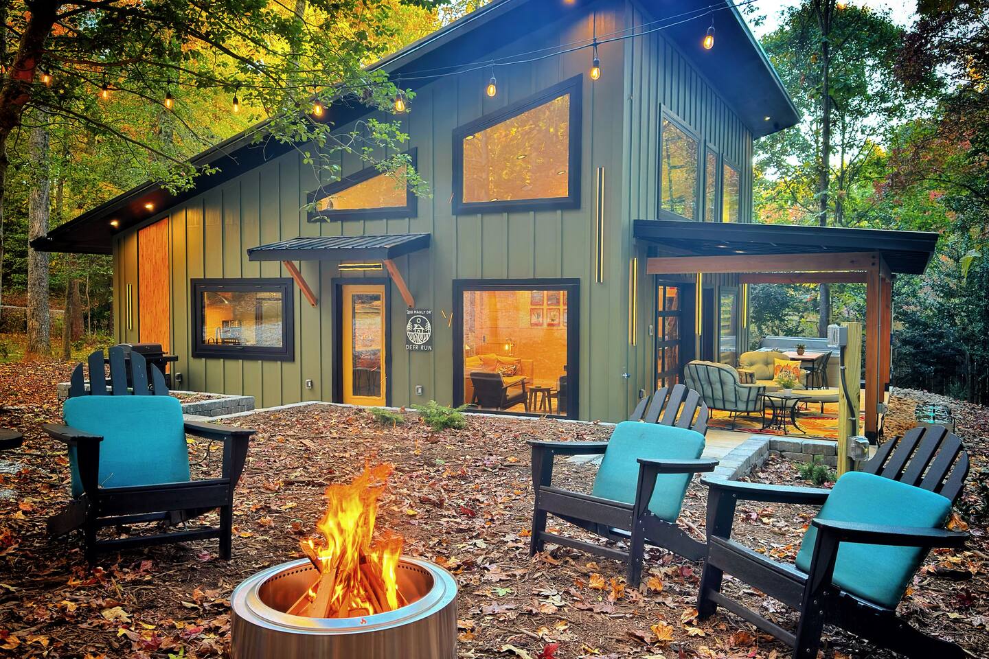 Modern Cottage in the Woods w/ Hot Tub & Firepit