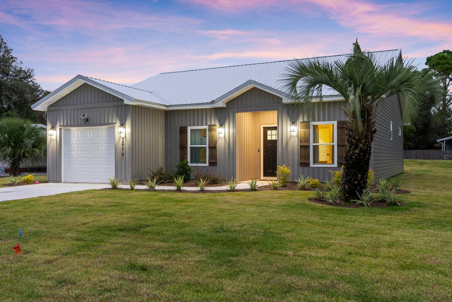 Twin Oaks Beach Retreat photo 3