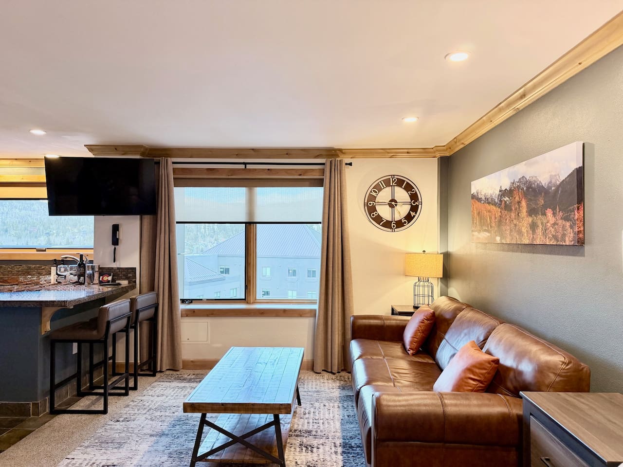 Village at Breckenridge Peak 9 Inn Unit 4516 Ski in/ out w/ AC