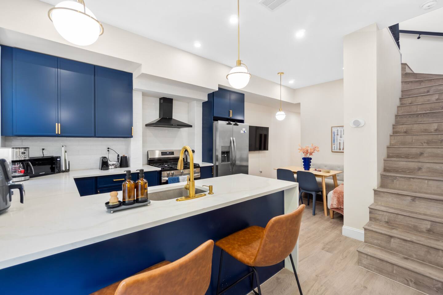 Private 3BR with workspace PATH train