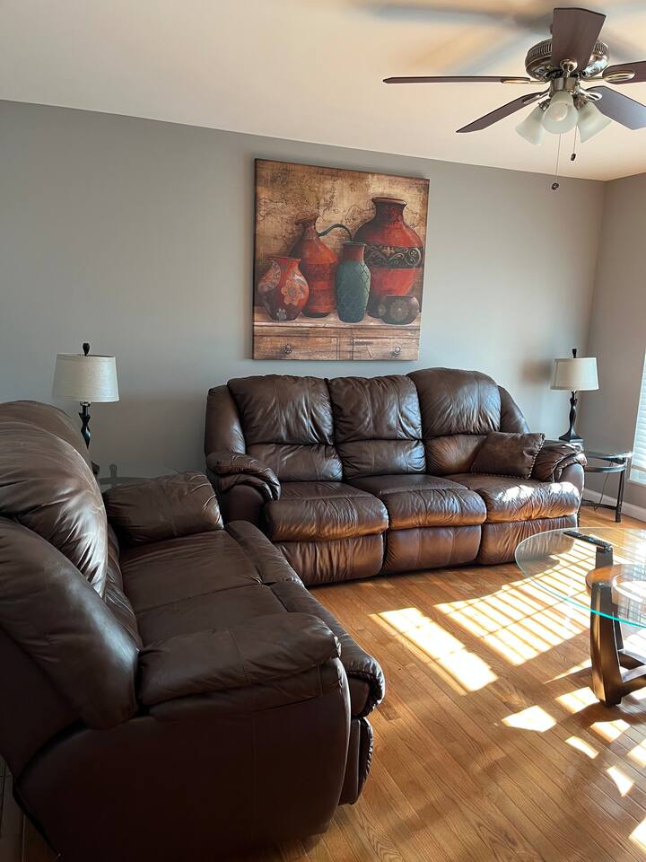 Evans in Kirkwood 3/1.5 with 6 beds