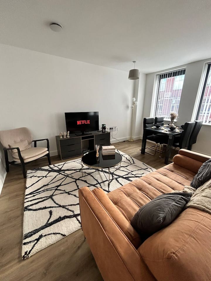 #78 Jewellery Quarter B1 stylish and homely duplex