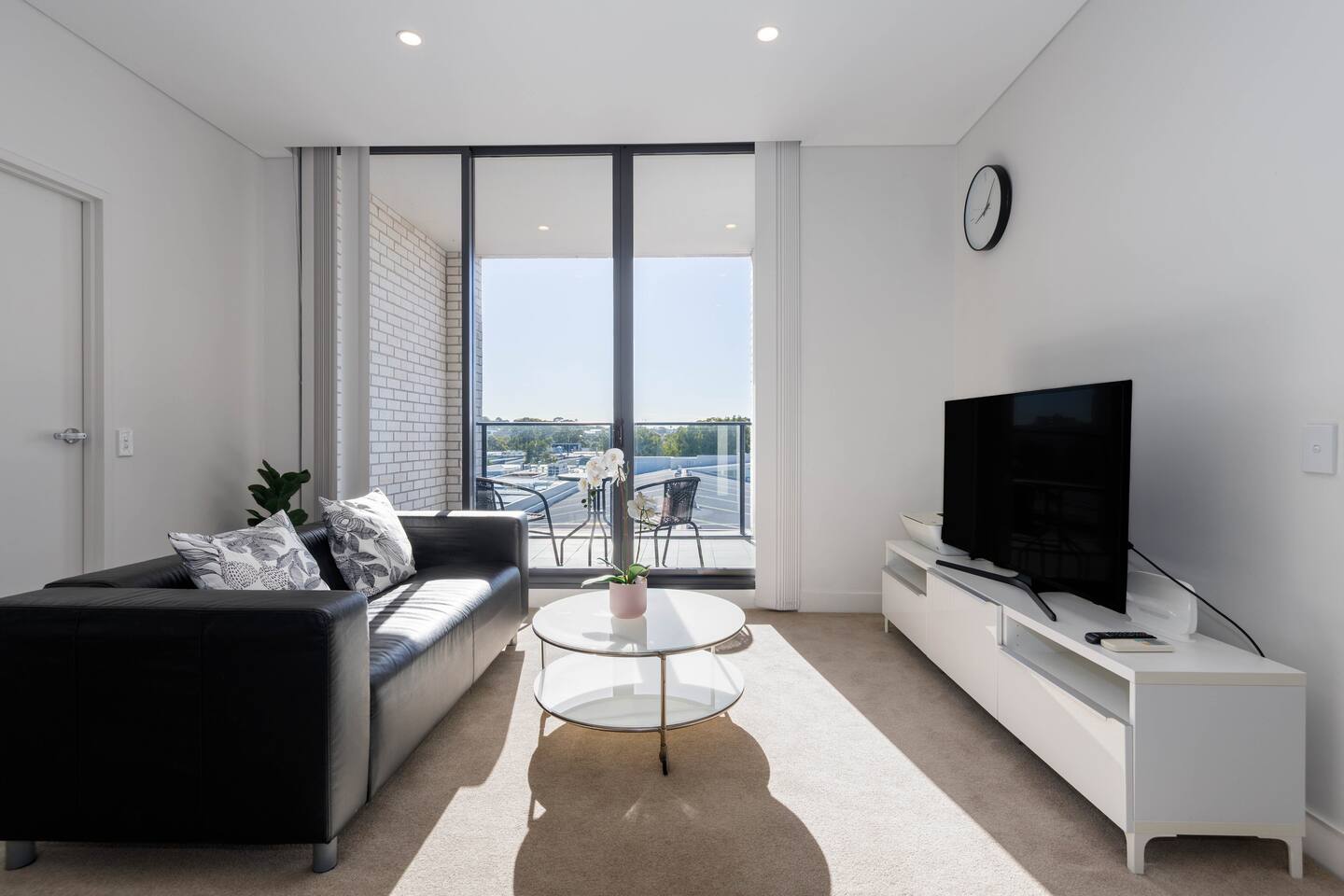 Cozy 2BR Apartment at Rosebery