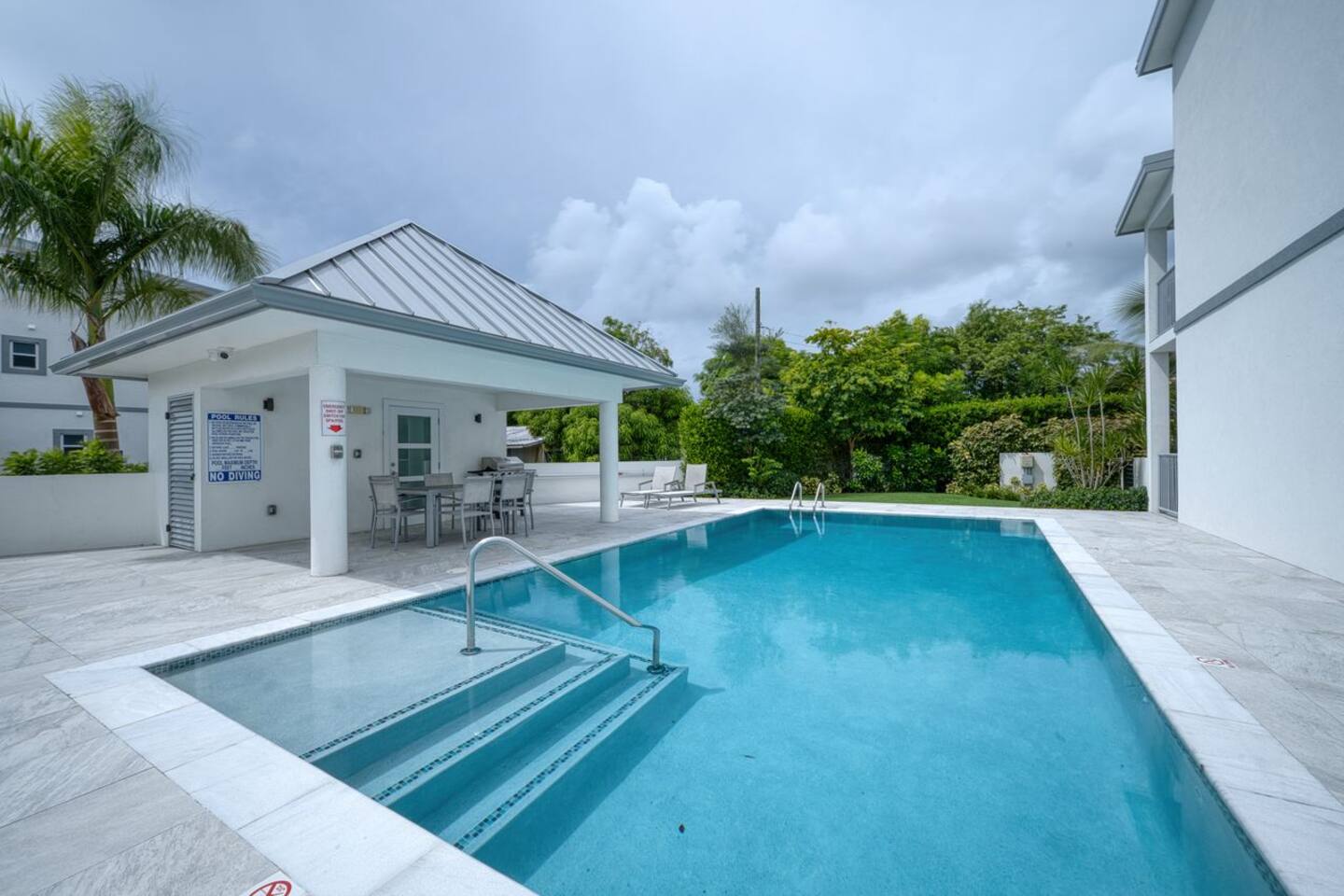 1BD 1.5B Convenient and Cosy Apartment with pool