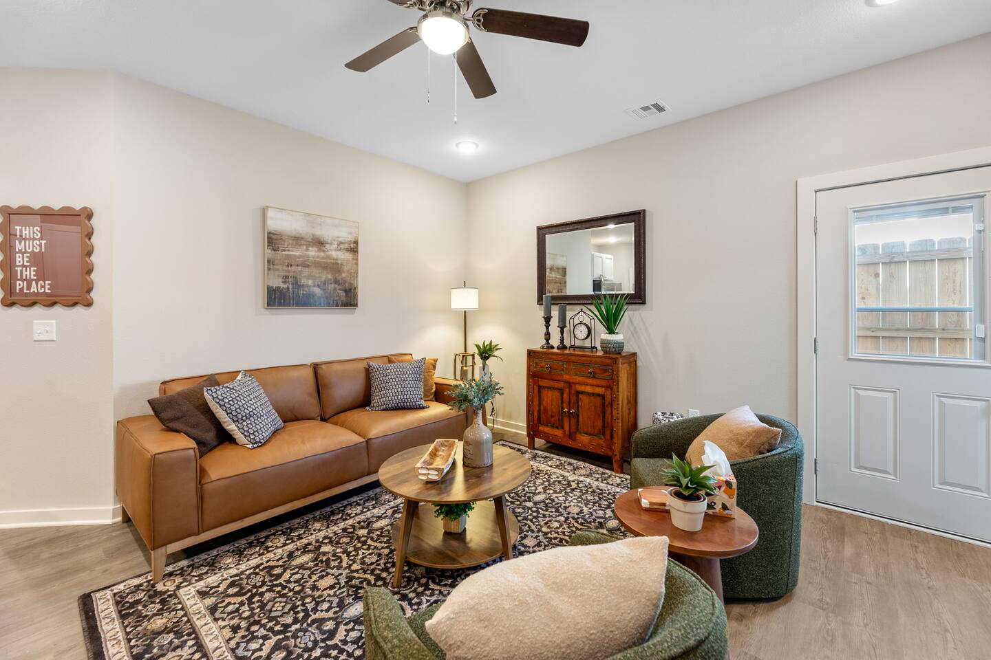 Fenced Backyard W/ W&D + Garage | South ICT!